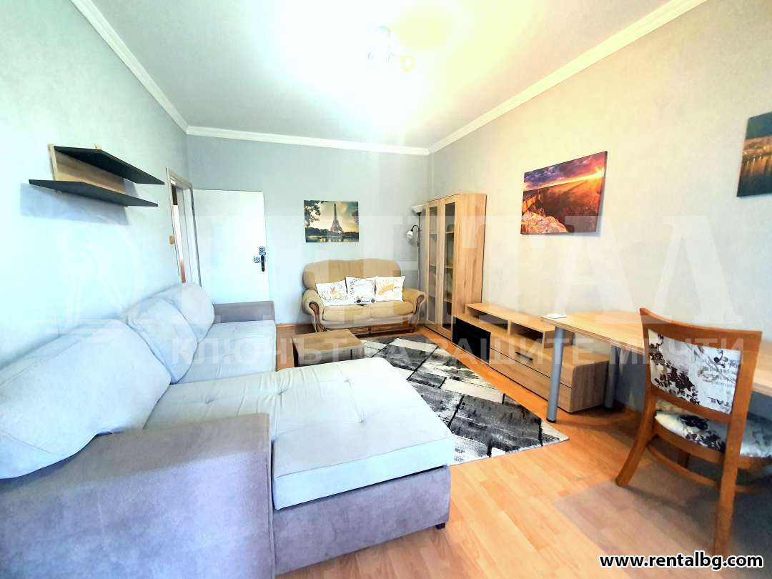 Просторен апартамент в Тракия 1 6
