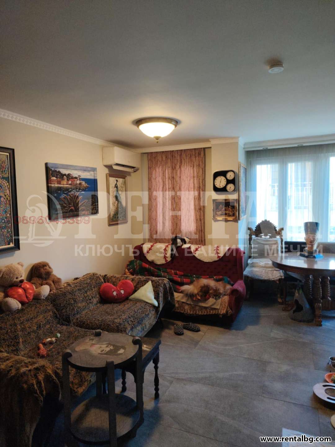 Просторен апартамент в Смирненски 3 5