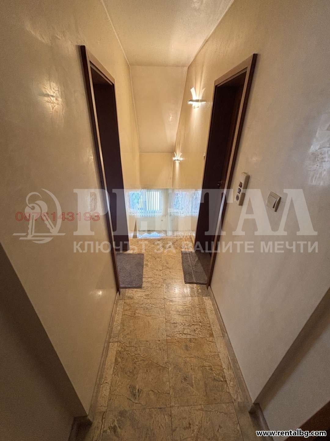 Просторен апартамент в Прослав 5 12