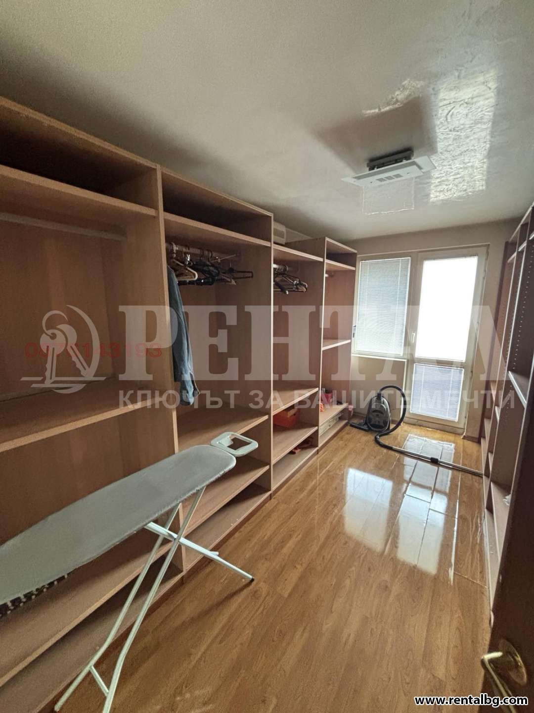 Просторен апартамент в Прослав 5 13