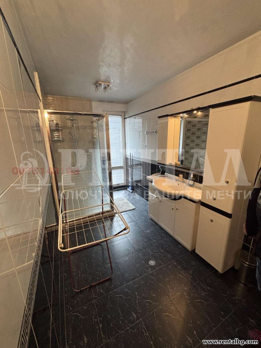 Просторен апартамент в Прослав 5 9