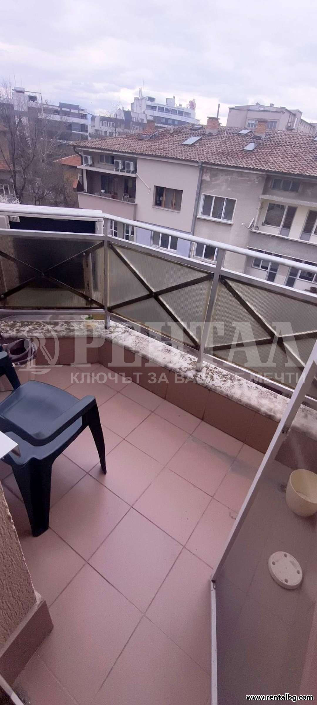 Уютен апартамент под наем в Беломорски 6 11